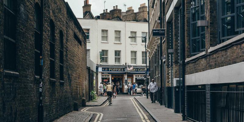 应对微型化极限挑战：电子制造服务（EMS）中01005与CSP器件的精密贴装策略